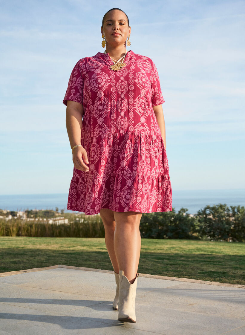 Kort kjole i bomullsmusselin med et mønster, 9992, Image image number 0