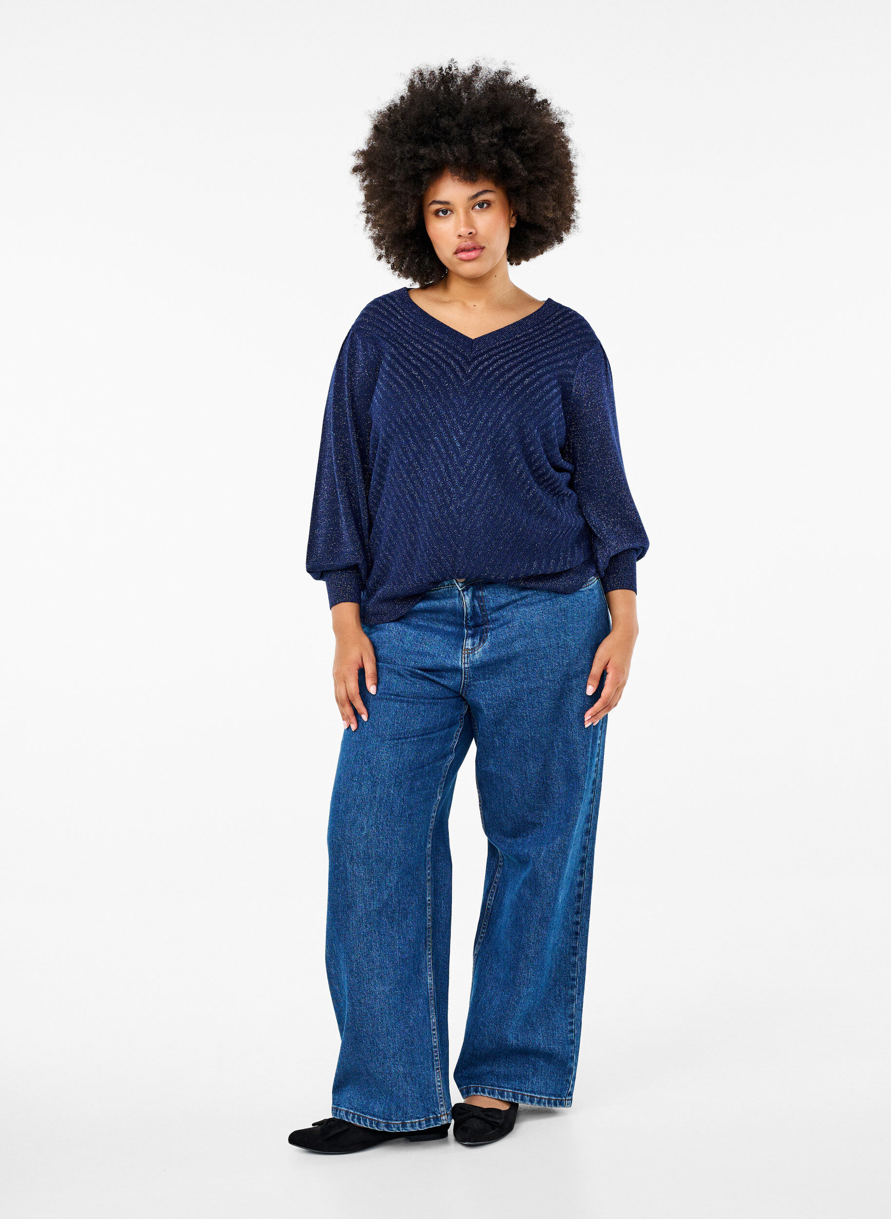 Zizzi Strikket bluse med shimmer og V-hals, Naval A.w.Blue Lurex, Model image number 2