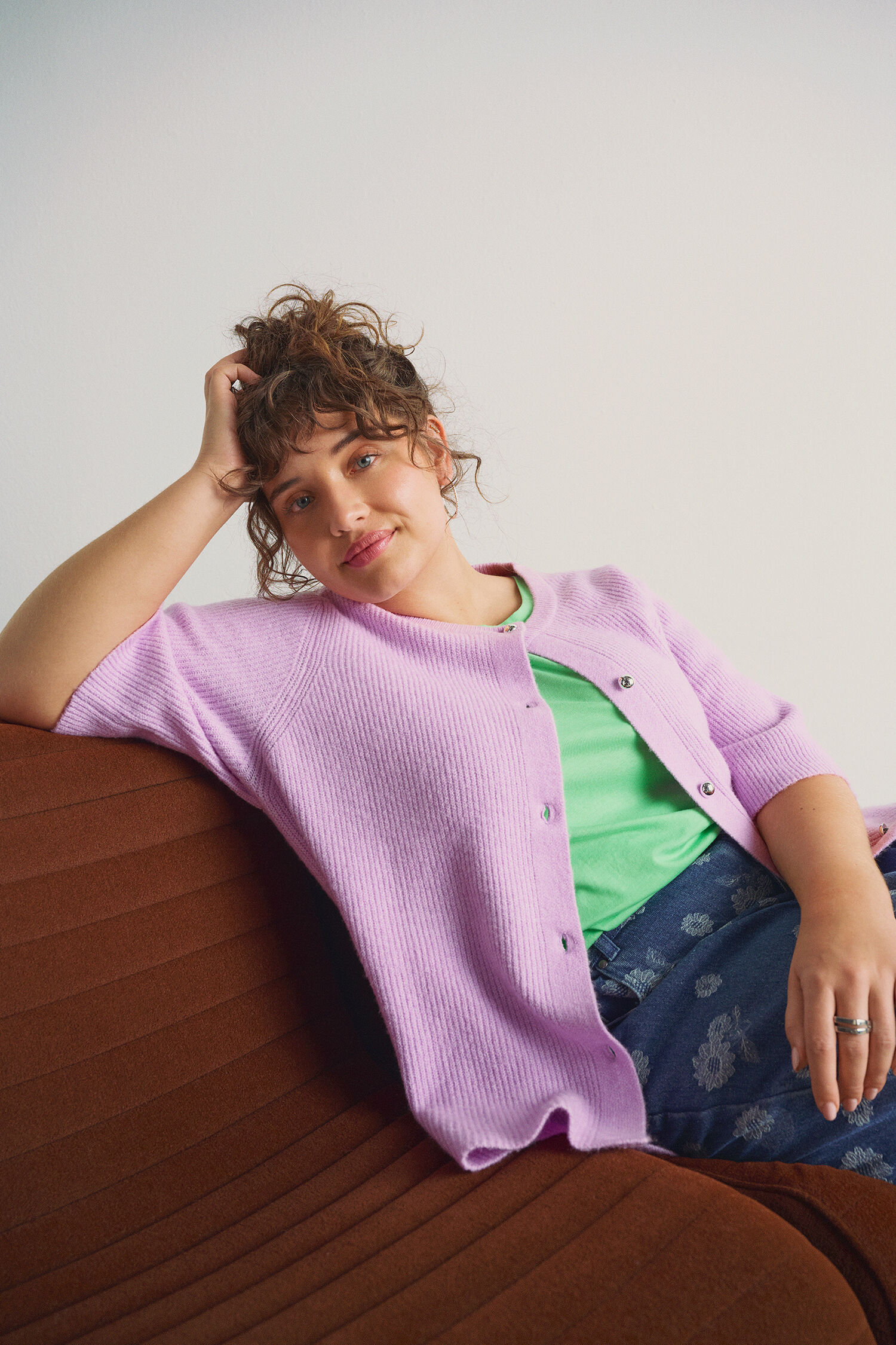 Fargerike strikkevarer, , Model