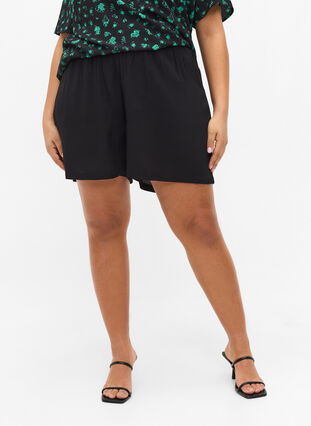 Løstsittende shorts med blomstermønster, Black, Model image number 1