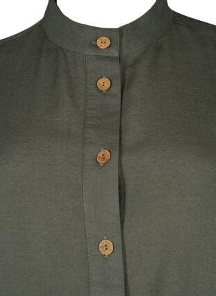 Skjorte i linblanding med lommer, Thyme, Packshot image number 2