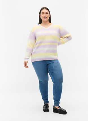 Stripete strikkegenser med V-hals, Lavender Comb., Model image number 2