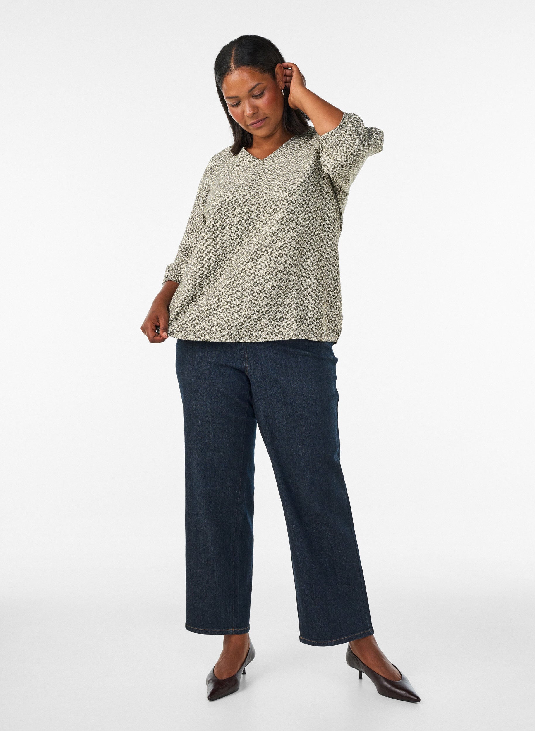 ZizziM&oslash;nstret viskosebluse med 3/4-ermer, Gr&oslash;nn, Model image number 1