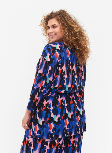 Kimono i viskose med mønster, Colorful Animal, Model image number 1