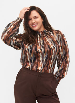 Zizzi Mønstrete bluse med smock, Earthy Zig Zag, Model image number 0