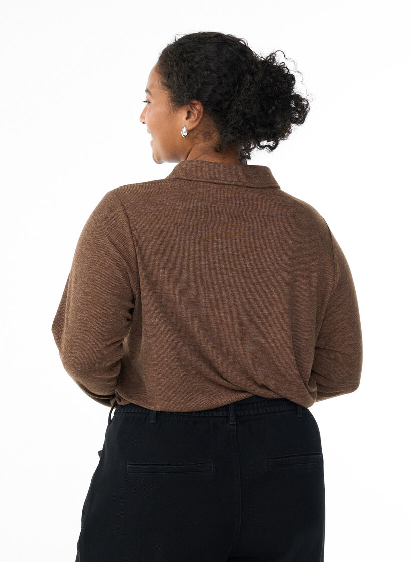 Langermet poloskjorte i elastisk, ribbet kvalitet, Brun, Model image number 2