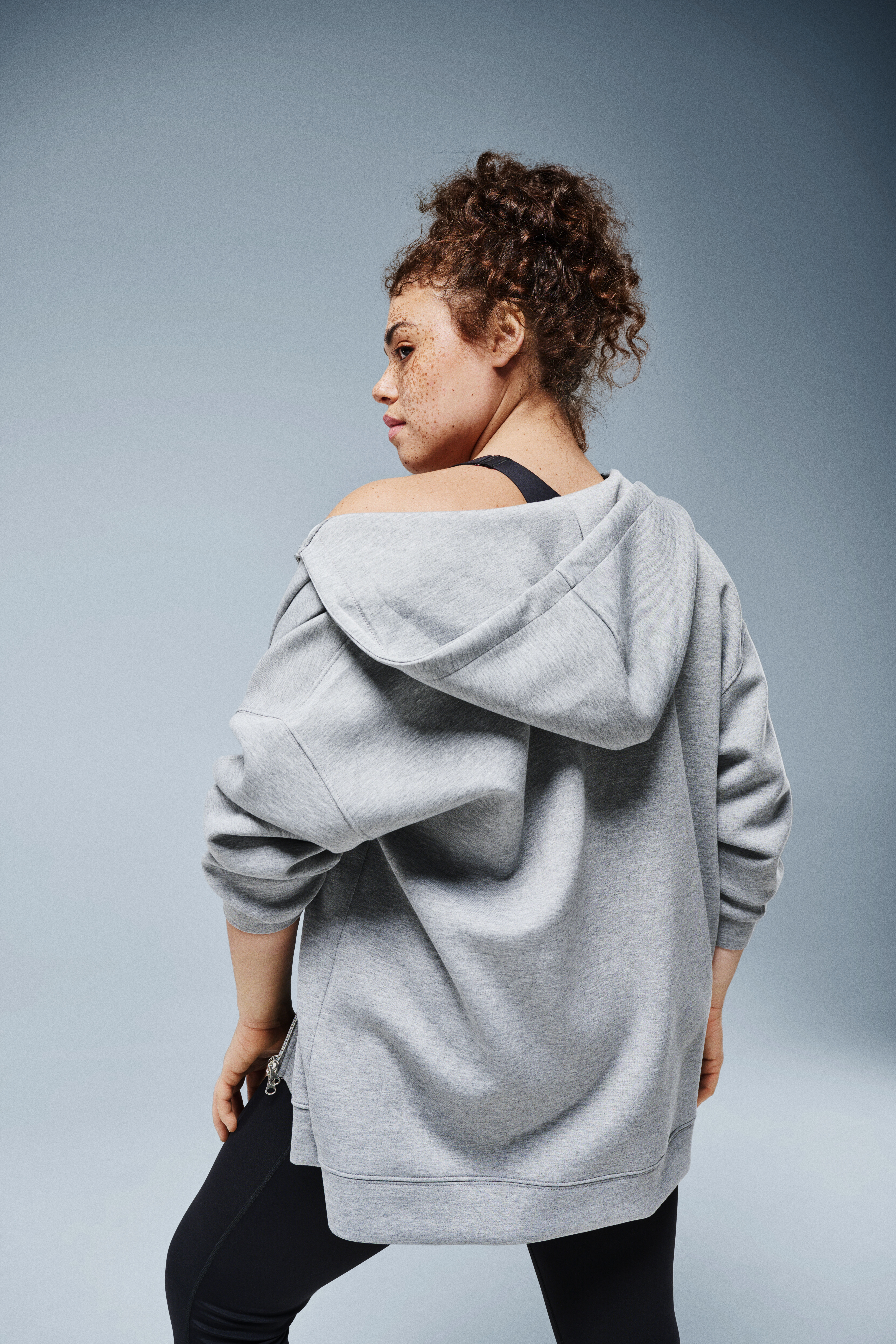 Zizzi Sportslook med hettegenser, , Model