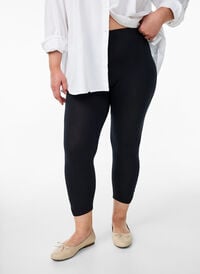 Basis 3/4 leggings med rynkedetaljer, Svart Basis 3/4 leggings med rynkedetaljer, Svart, Model