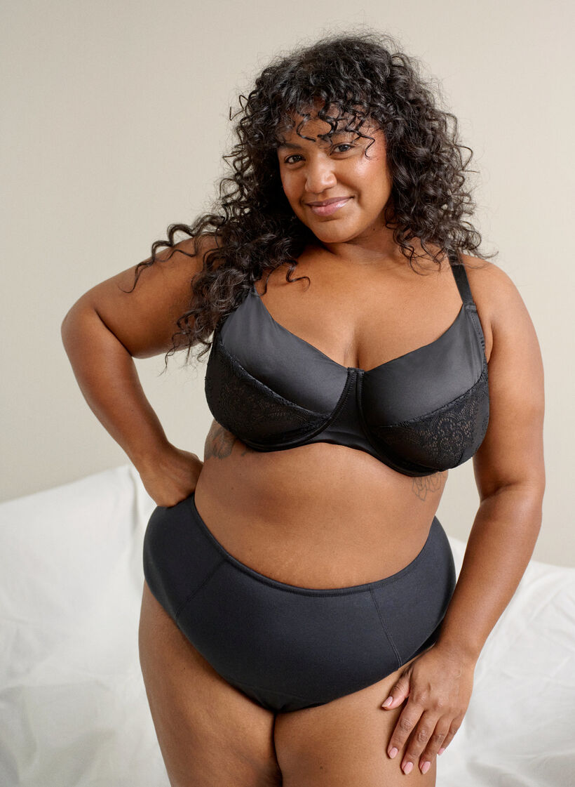 Heldekkende BH med blonder og mikrofiber, Svart, Image image number 0