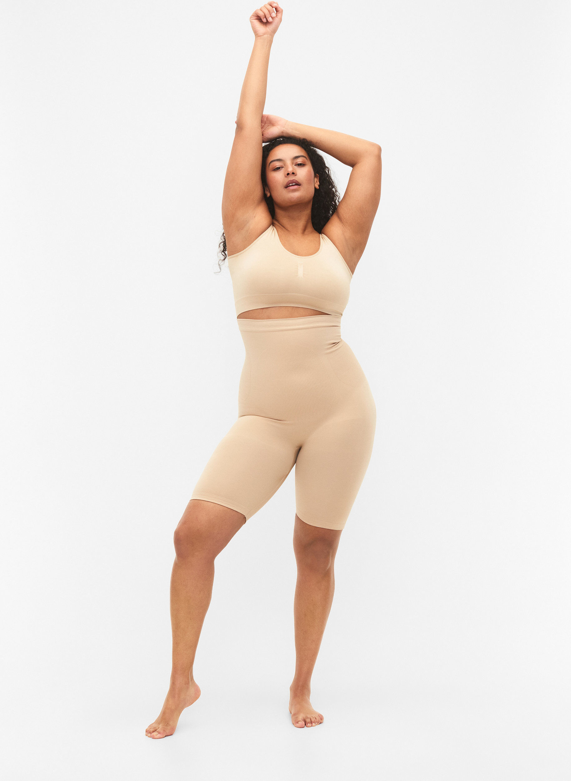 Zizzi Shapewear shorts med h&oslash;yt liv, Beige, Model image number 1