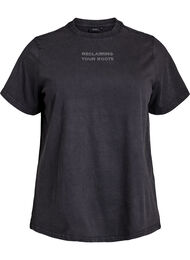 Økologisk bomulls-T-skjorte med nagler, Grey Wash Reclaiming