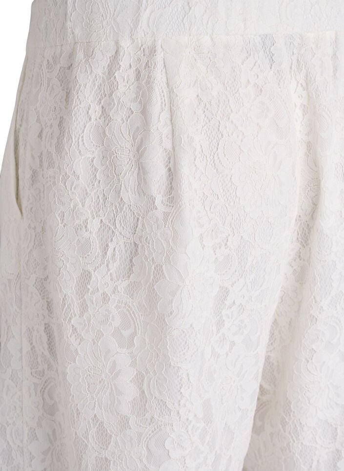 Bermudashorts med h&oslash;y midje og blonder, Vanilje, Packshot