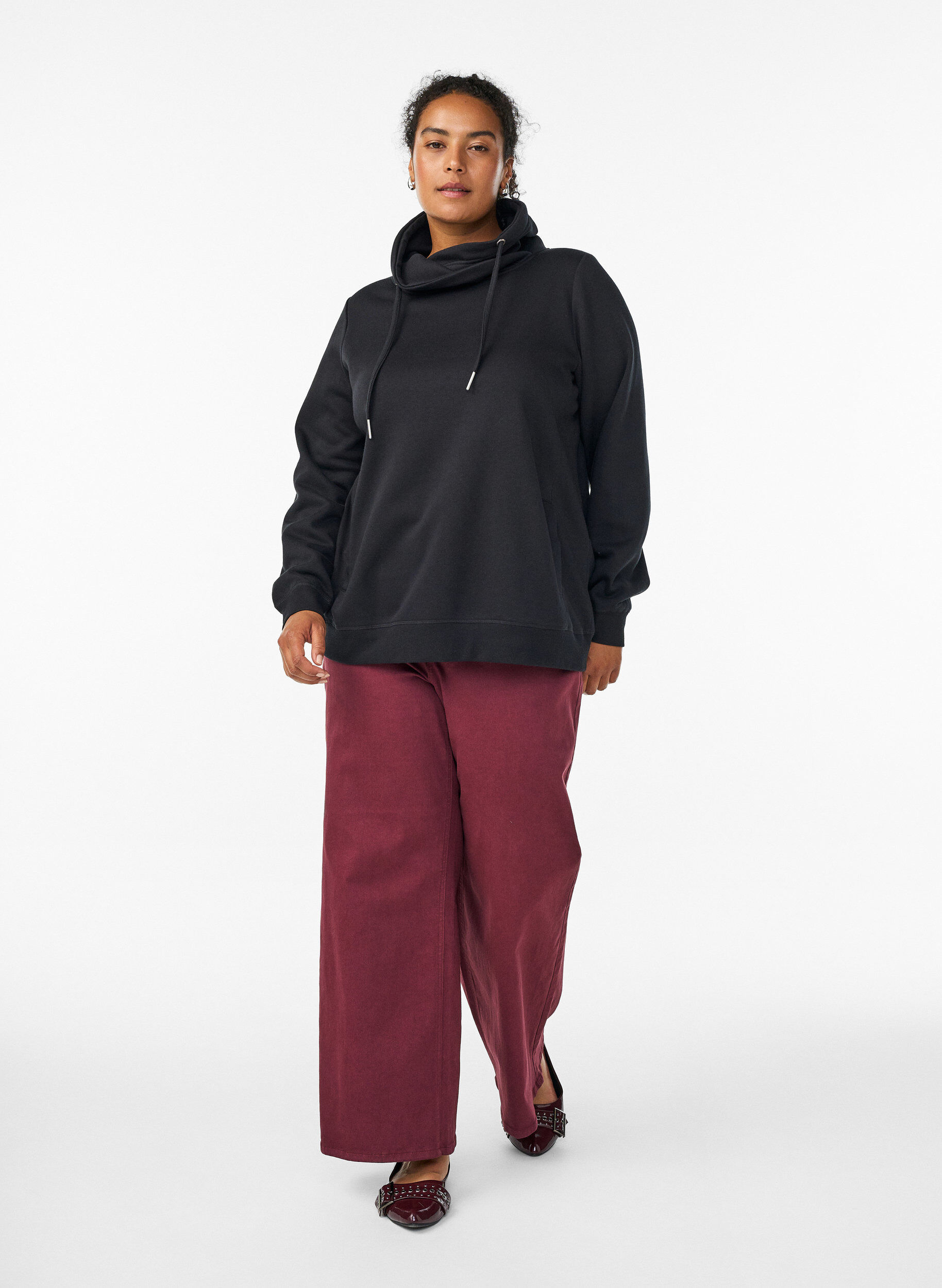 Zizzi FLASH - Genser med h&oslash;y hals og lommer, Svart, Model image number 1