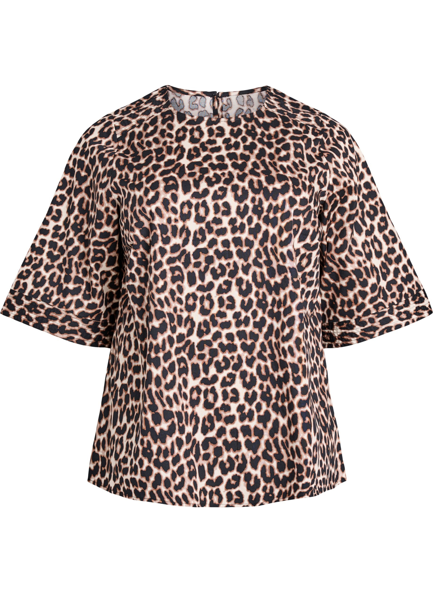 Bluse med stikningsdetaljer og 3/4-ermer