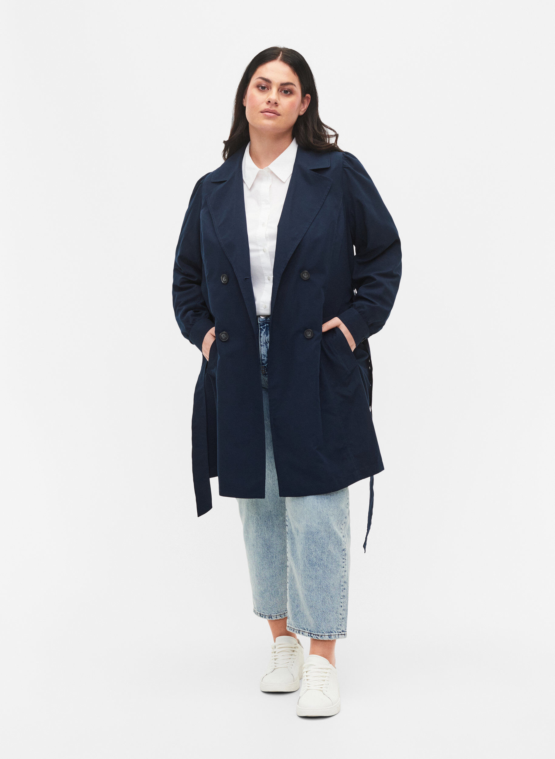 Trenchcoat med belte og lommer Bl Str. 42 60 Zizzi