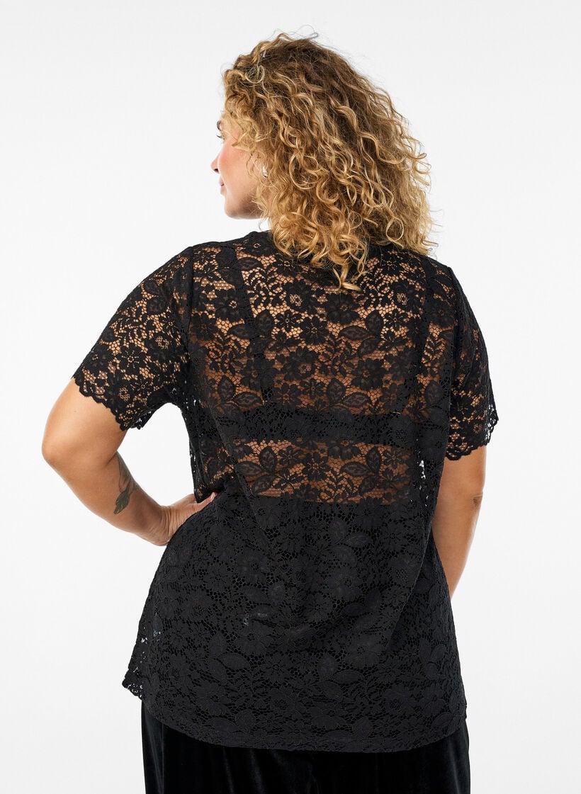 Bluse med blonder, korte ermer og rund hals, Black, Model