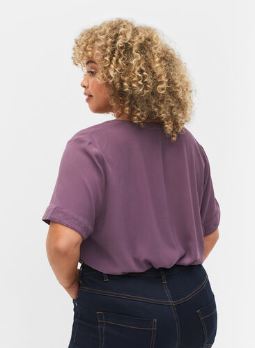 Kortermet bluse med V-hals, Vintage Violet, Model image number 1