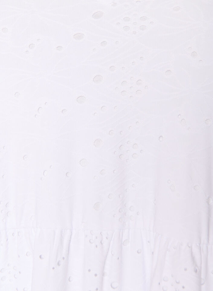 Broderie anglaise kjole med V-hals og 1/2 ermer, Hvit, Packshot image number 2
