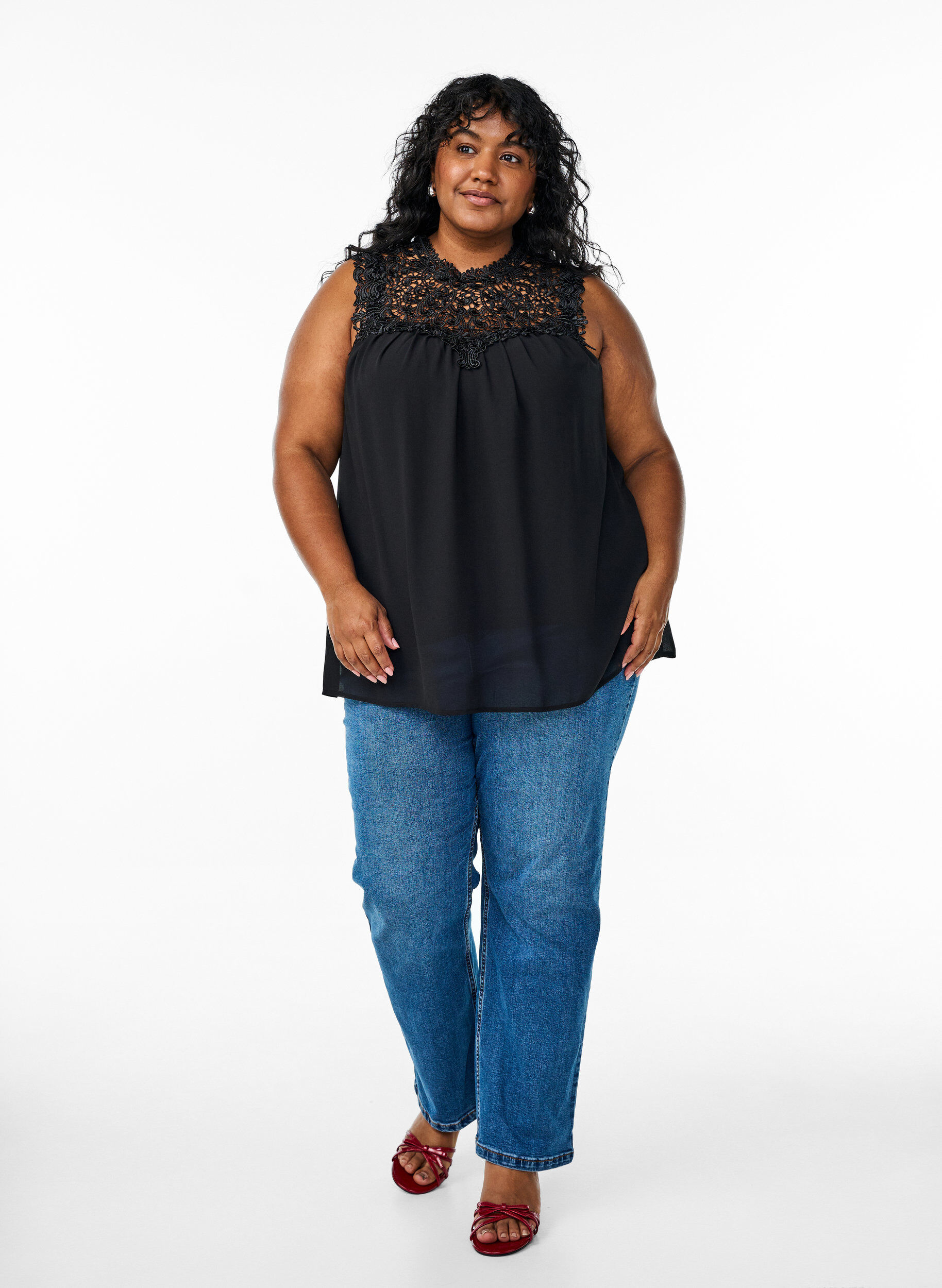 Zizzi Ermel&oslash;s festtopp med hekling, Svart, Model image number 1