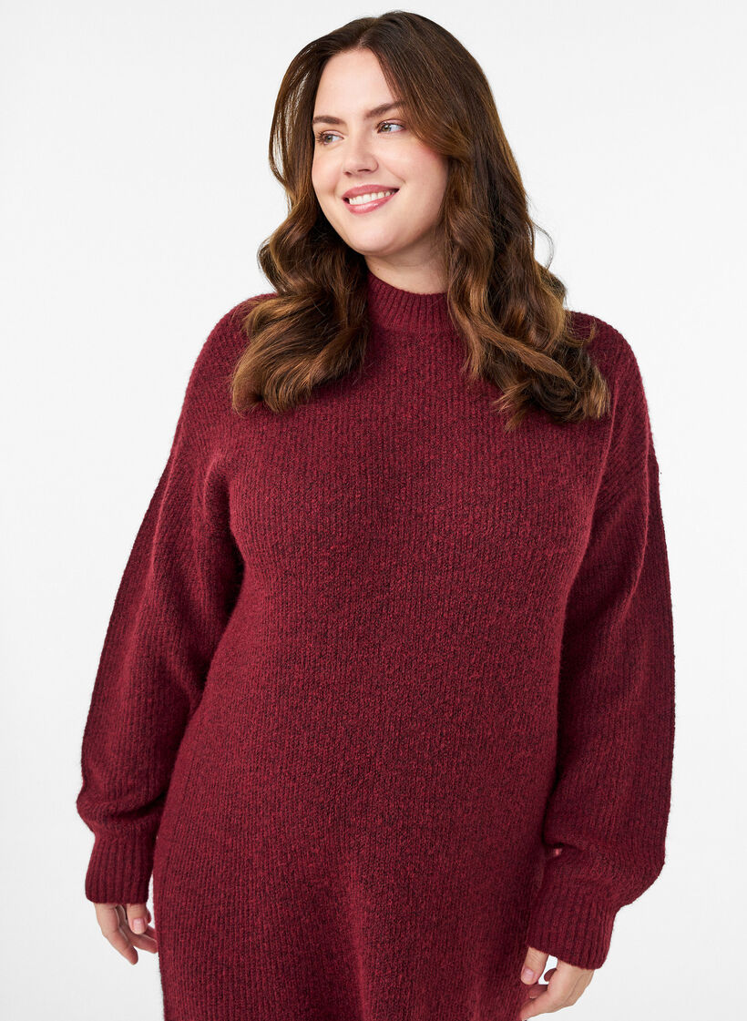 Lang strikkekjole med høy hals, Rød, Model image number 2