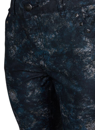 Mønstrete Emily jeans med nagler, Black AOP, Packshot image number 2