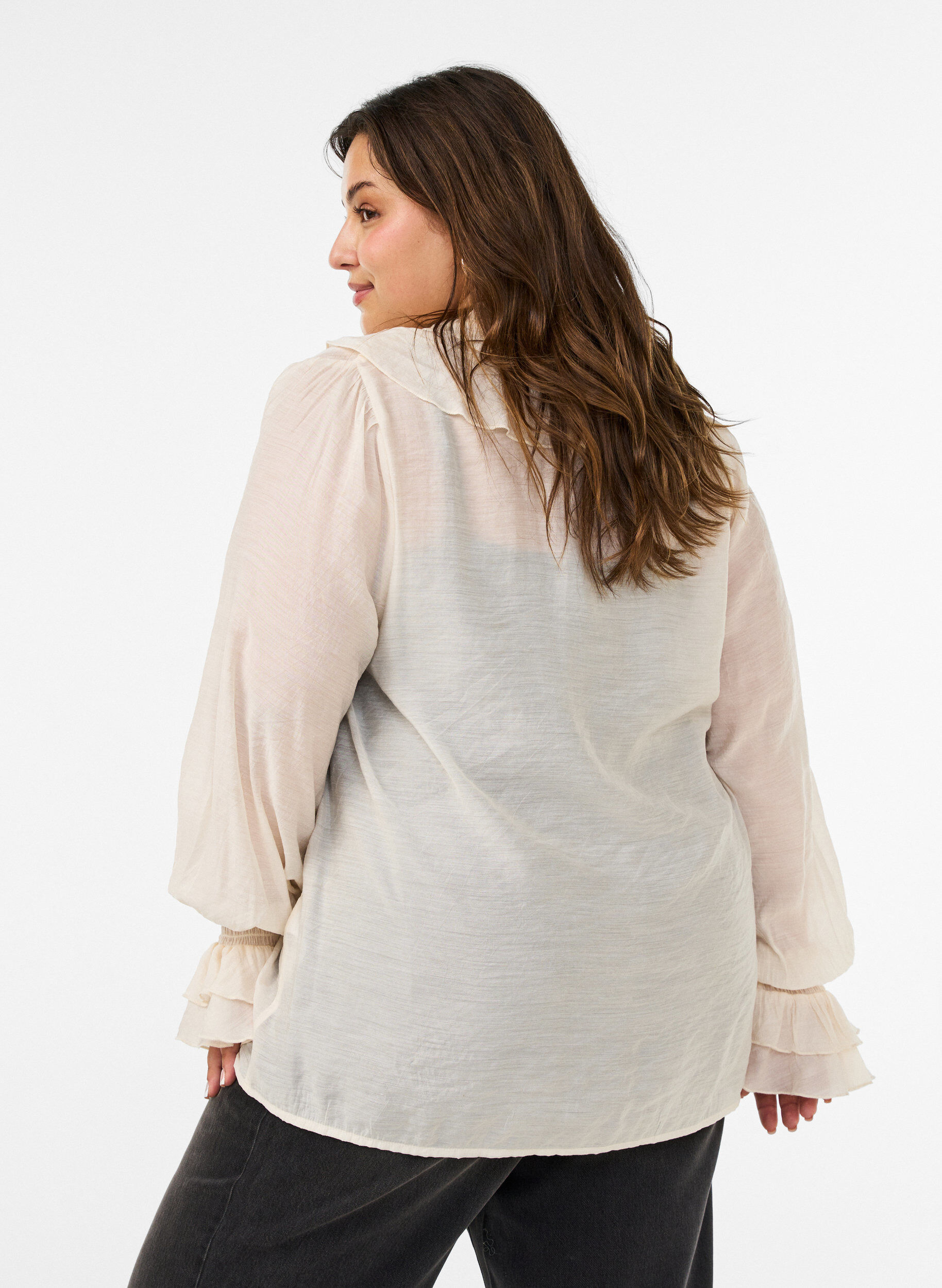 ZizziViskosebluse med volanger og lange ermer, Vanilje, Model image number 2