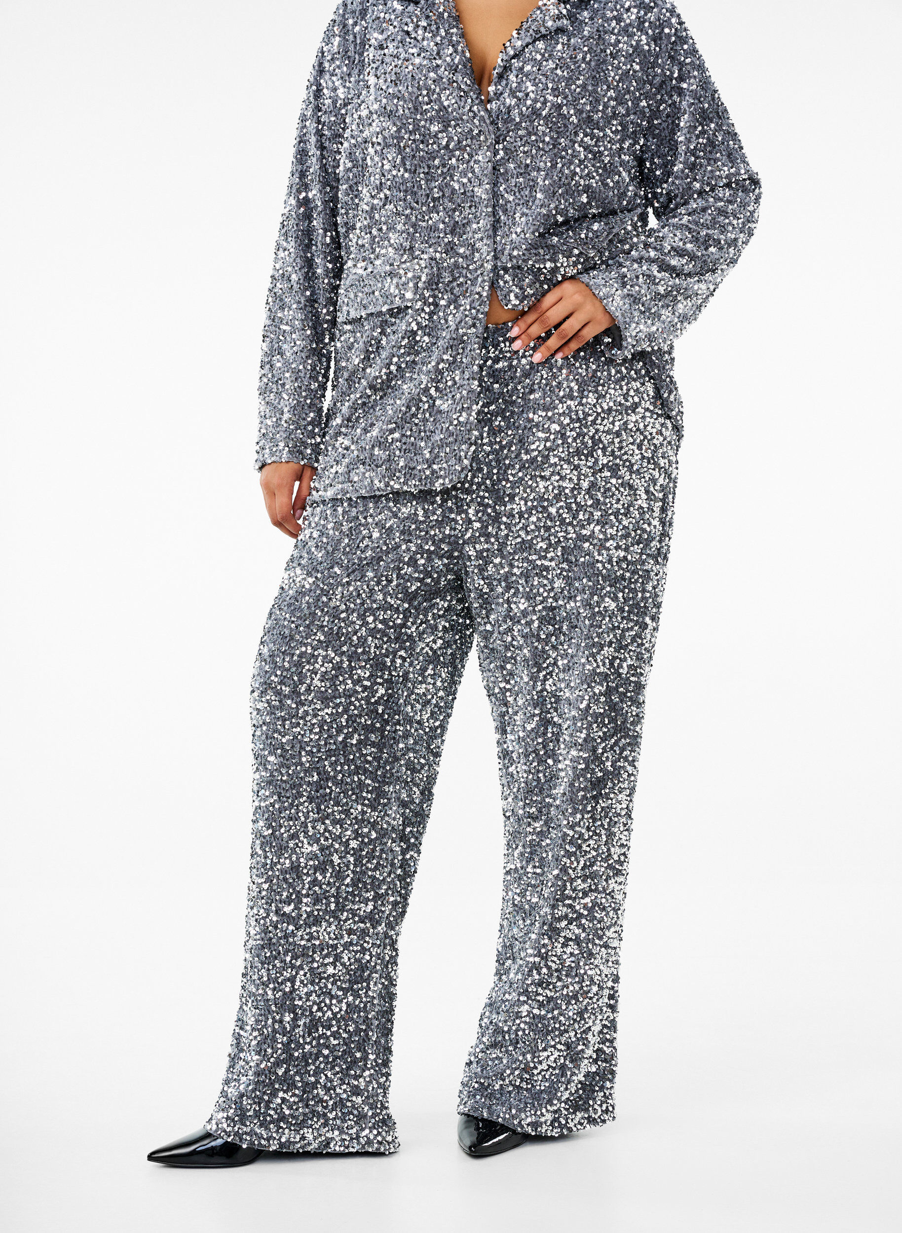 Zizzi Vide paljettbukser med h&oslash;y midje, Silver, Model image number 2