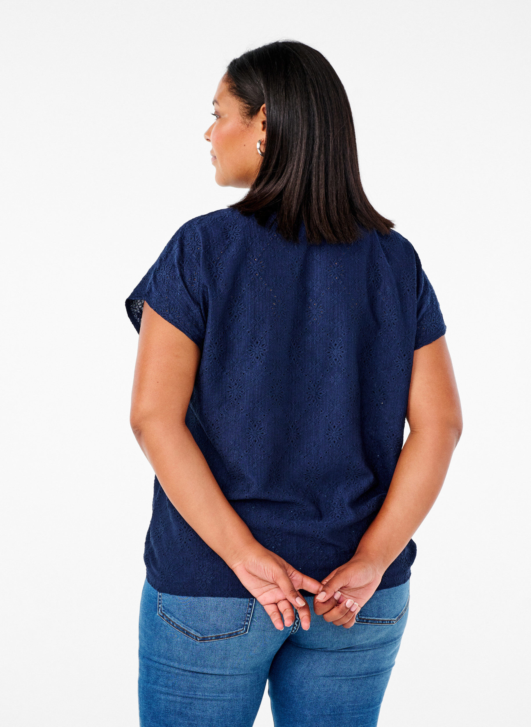 Zizzi Bluse med korte ermer og blomsterbroderi, Naval Academy, Model image number 1