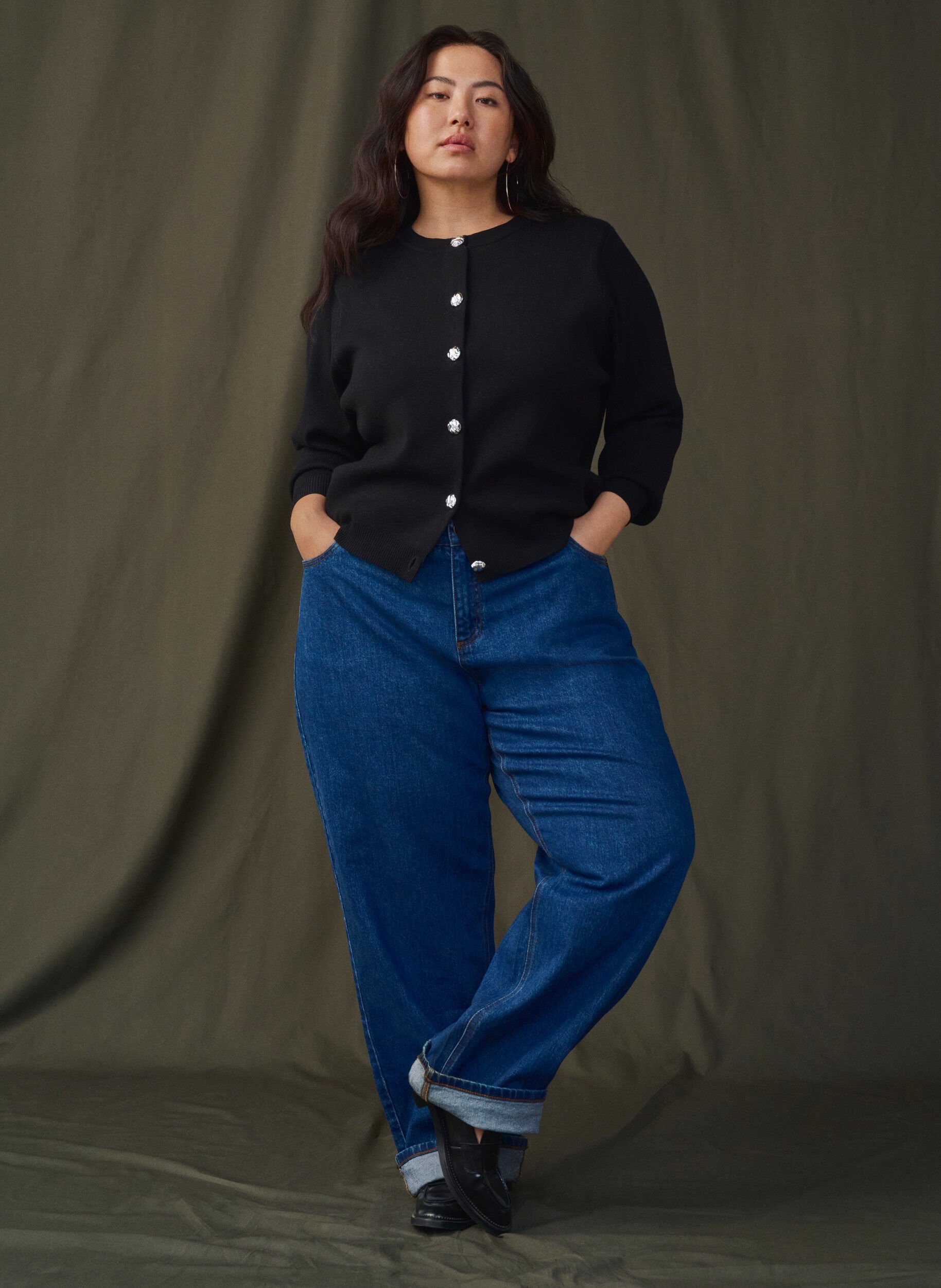 Zizzi Strikket cardigan med dekorative knapper, Black, Image image number 0