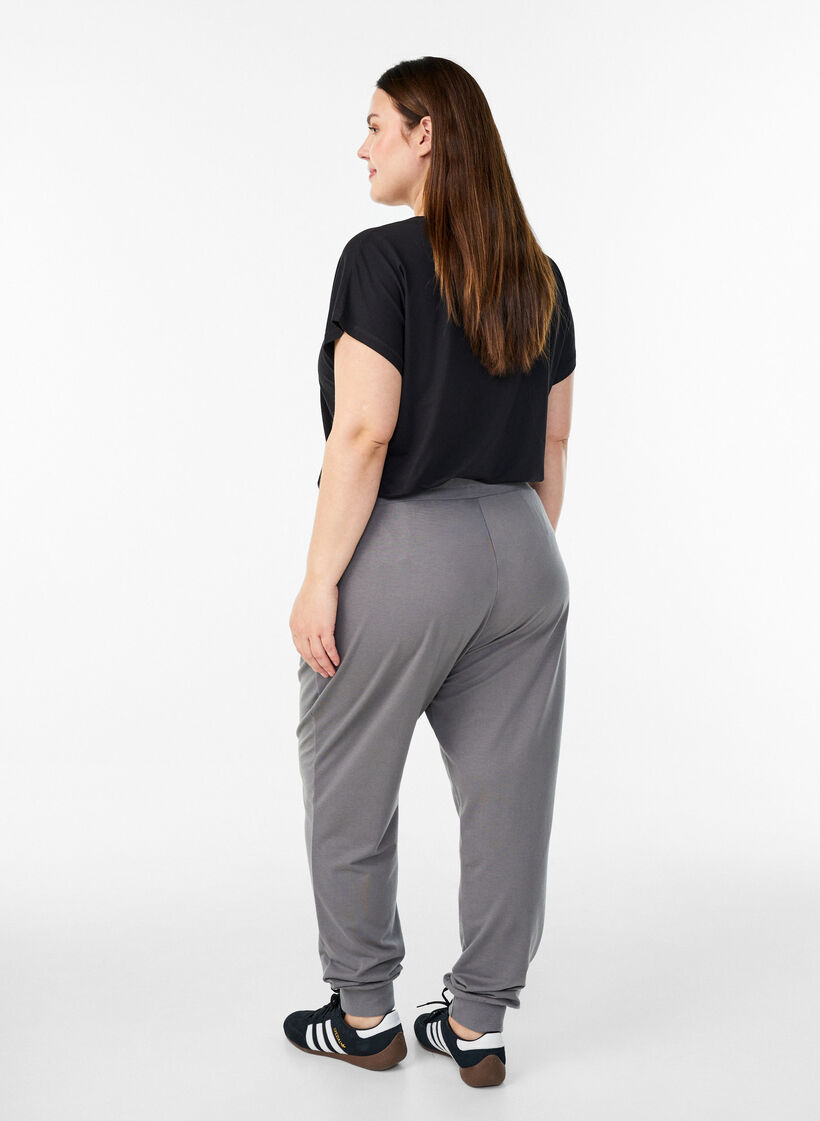 L&oslash;se joggebukser med lommer, Gr&aring;, Model image number 2