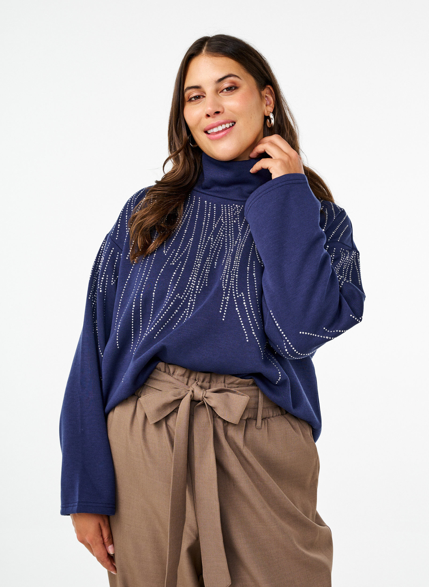 Zizzi Collegegenser med h&oslash;y hals og rhinestener, Naval Academy, Model image number 0