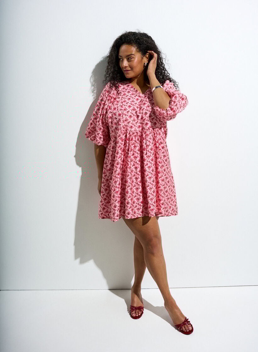 Kort viskosekjole med empirelinje og ballongermer, R&oslash;d, Image image number 0