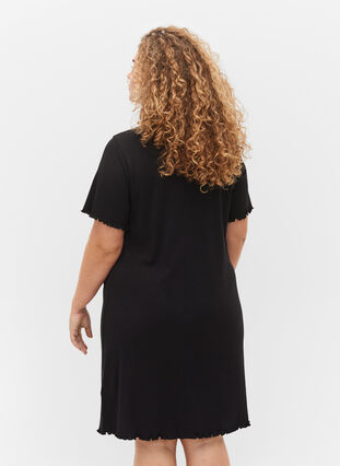 Kortermet nattkjole med blonder, Black, Model image number 1
