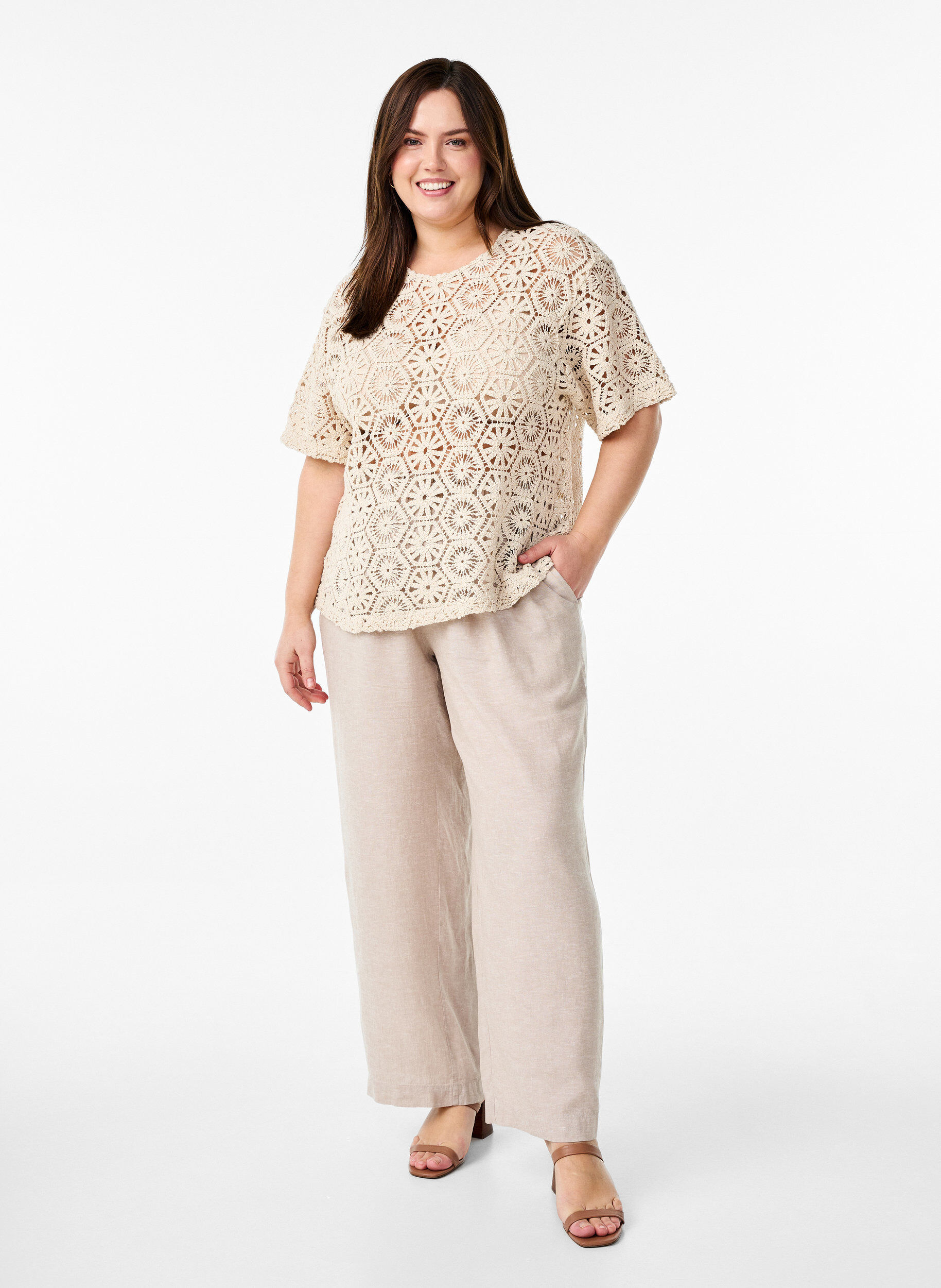 Zizzi Heklet bluse med korte ermer, Beige, Model image number 1