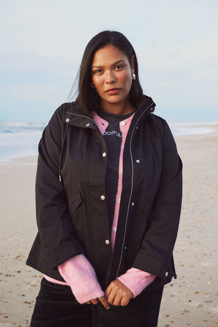 Svart v&aring;rjakke, , Model