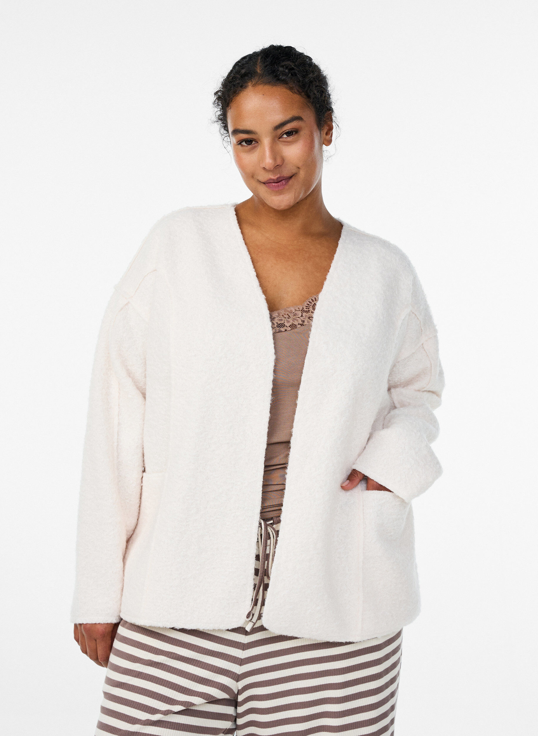 Loose fit cardigan med lommer, Vanilje, Model