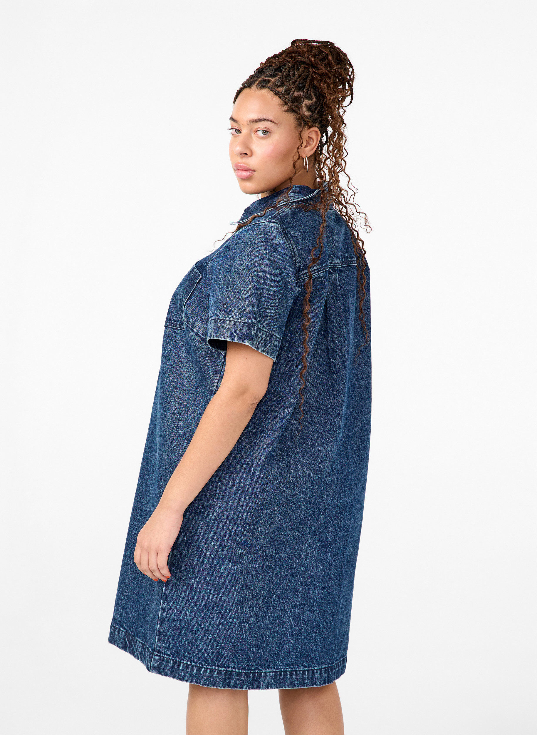 Zizzi Lang denimskjorte med korte ermer, Blue Denim, Model image number 1