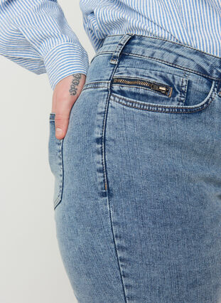 Amy jeans med høyt liv og stone wash, Stone Washed, Model image number 2