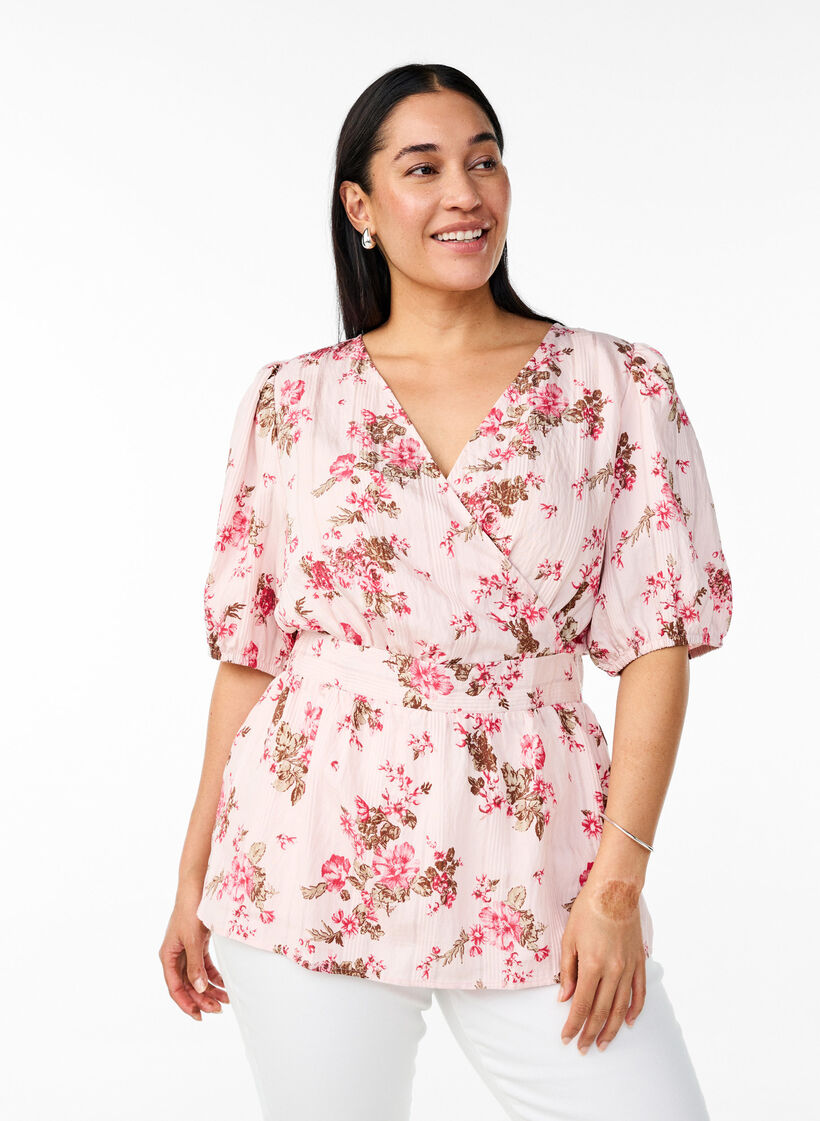 Bluse med blomsterprint, korte ermer og smocket midje, Rosa, Model image number 0