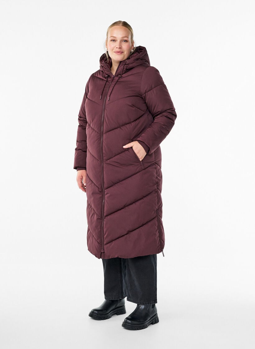 Lang pufferjakke med hette og lommer, M&oslash;rk Bordeaux, Model image number 0