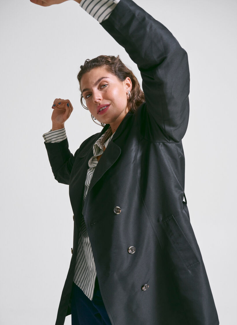 Kort trenchcoat med belte, Black, Image