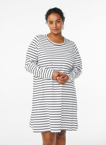 Zizzi Stripet nattkjole i økologisk bomull, Hvit, Model image number 0
