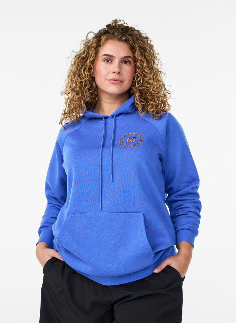 Hettegenser med brodert motiv foran, Bl&aring;, Model image number 0