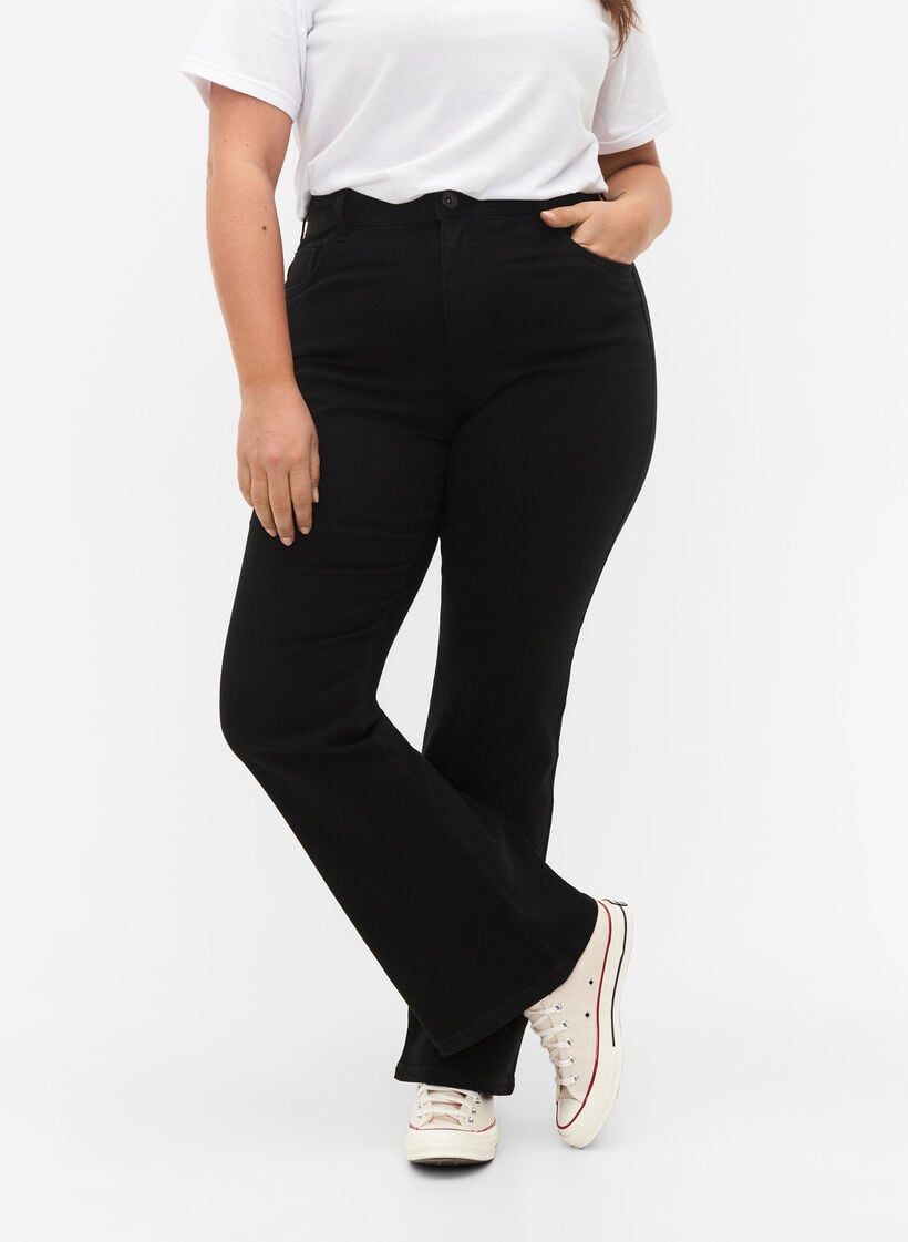H&oslash;ytlivs jeans med bootcut, Svart, Model image number 2