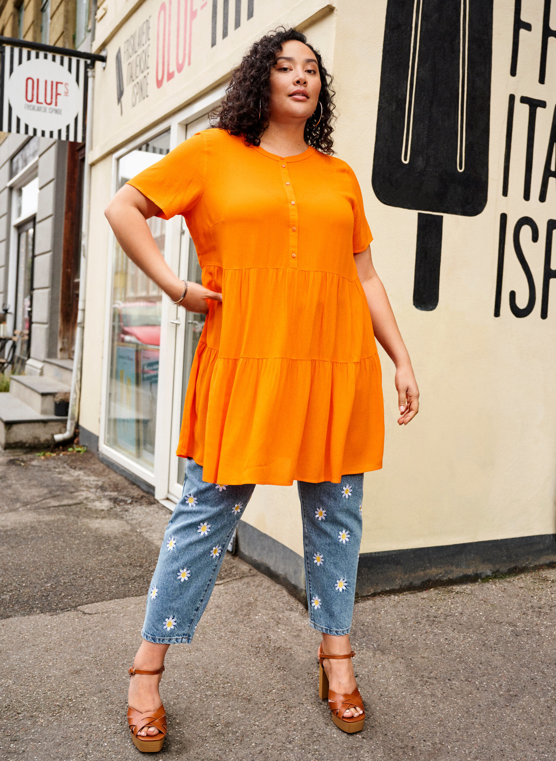 Zizzi Kortermet viskosekjole med A-form, Exuberance, Image image number 0