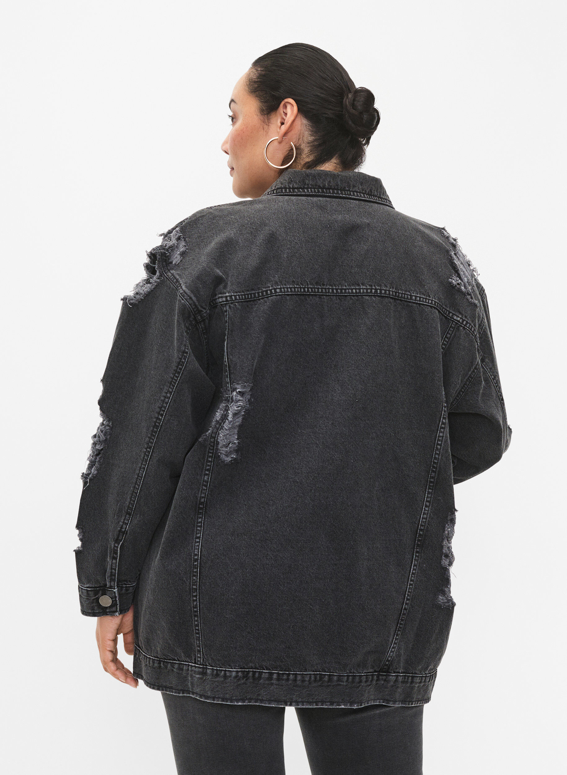 Zizzi L&oslash;s denimjakke med slitte detaljer, Dark Grey Denim, Model image number 1