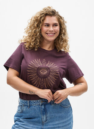 Zizzi Bomulls-T-skjorte med fronttrykk, Fudge w. EYE, Model image number 0