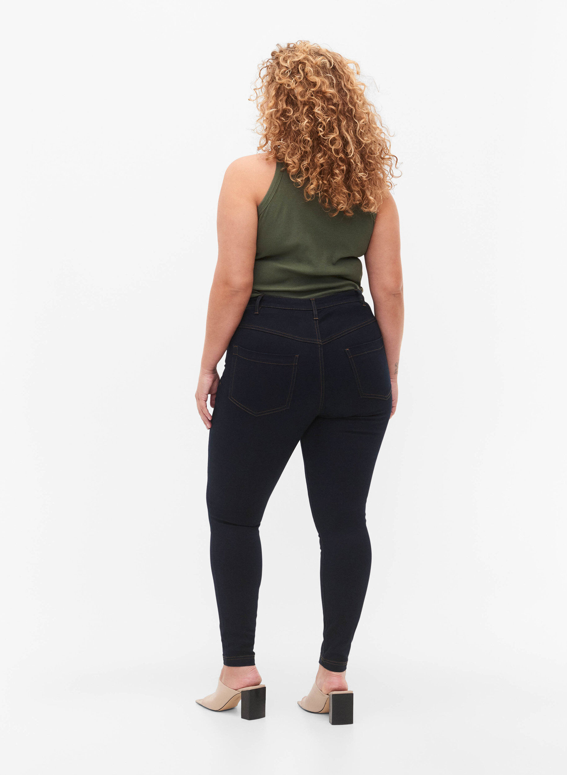 Zizzi Super slim Amy jeans med h&oslash;yt liv, Tobacco Un, Model image number 1