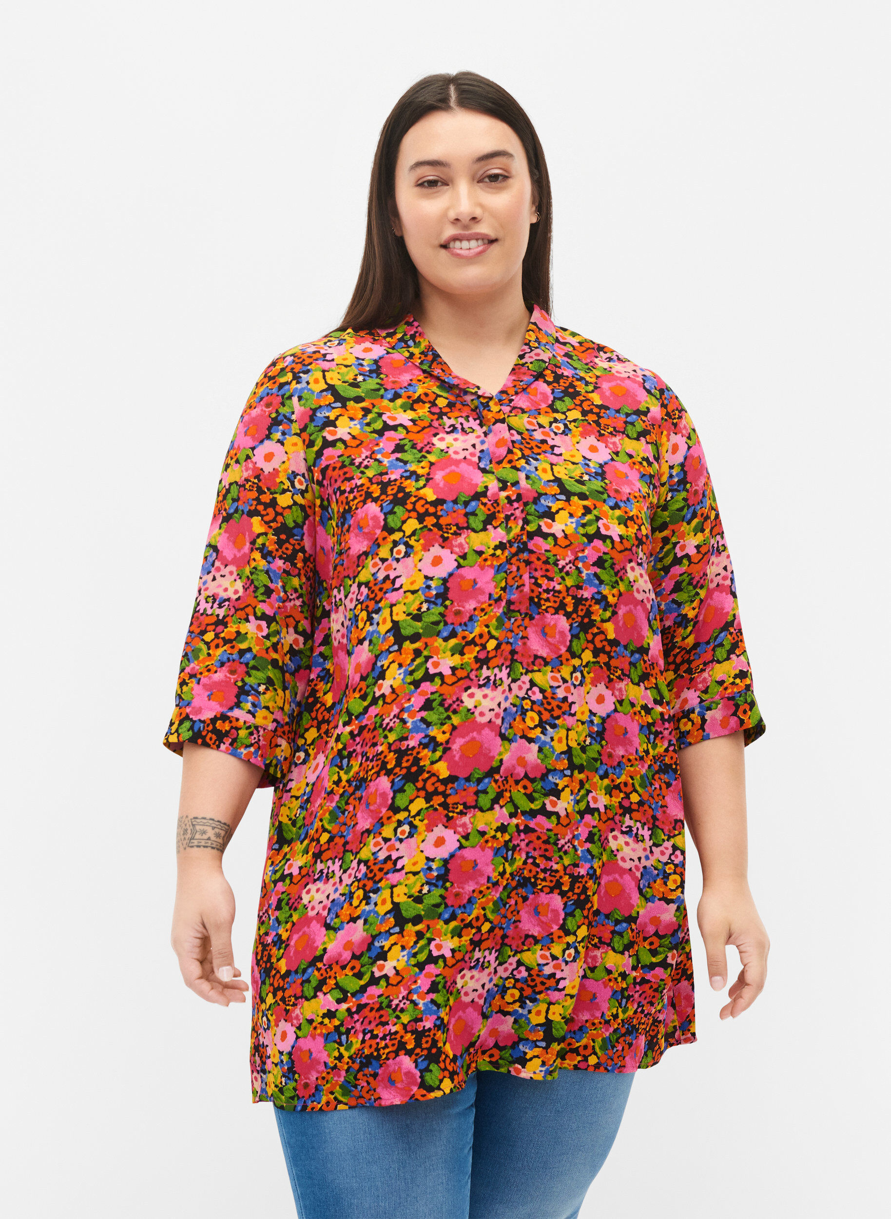 Zizzi Blomstrete tunika i viskose med 3/4-ermer, Neon Flower Print, Model image number 0