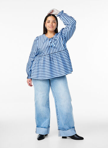 Zizzi Bluse med striper og sløyfer, Blå, Model image number 1